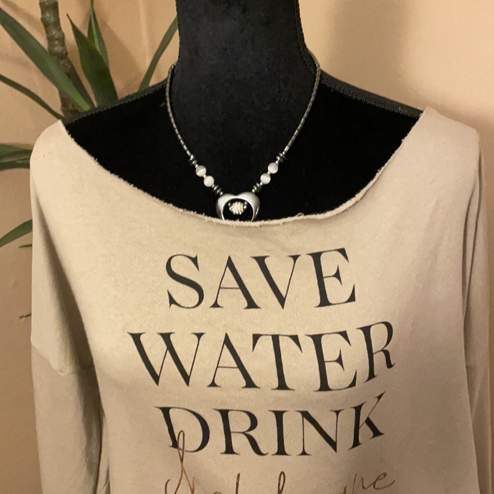 - Fashion Nova NWT cropped sweater - Picture 2 of 7